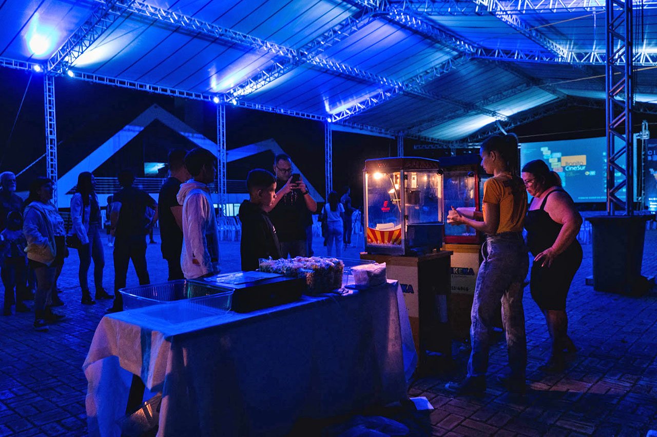 Veja fotos do 2º dia do Festival Bonito CineSur (Parte 2)