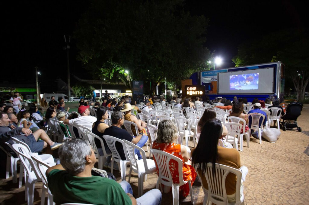 Confira as fotos do Cine Bonito na Praça da Liberdade (26/07)