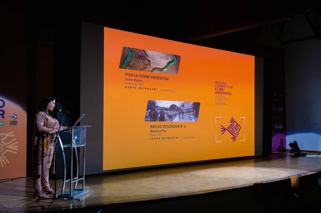 Confira as fotos da 2ª sessão da Mostra Competitiva Ambiental (27/07)