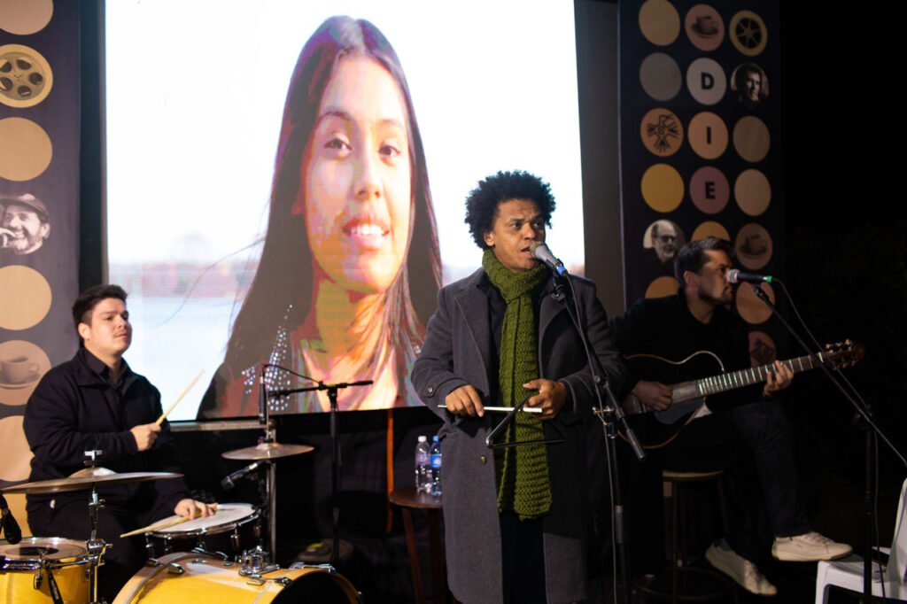 Confira as fotos do Cine Música (28/07)