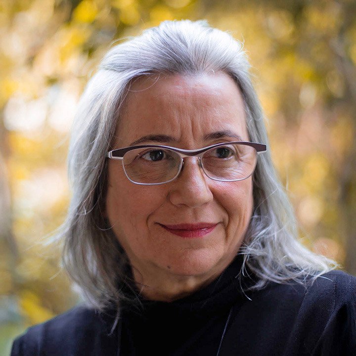 Mônica Guimarães Mônica Guimarães