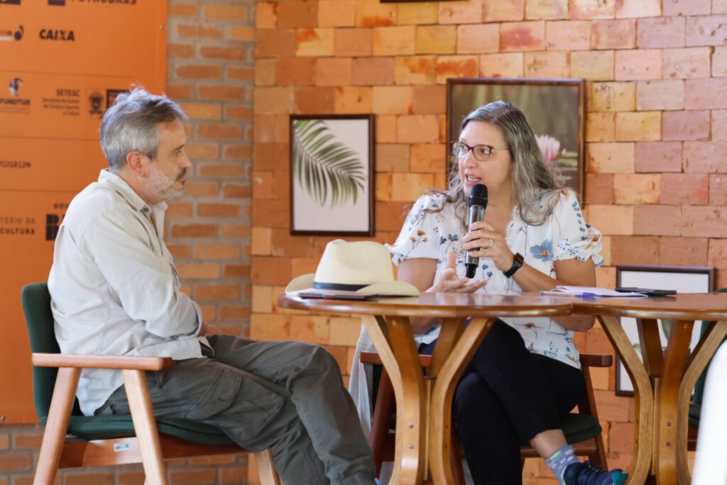 Confira as fotos do Cine Debate (31/07)