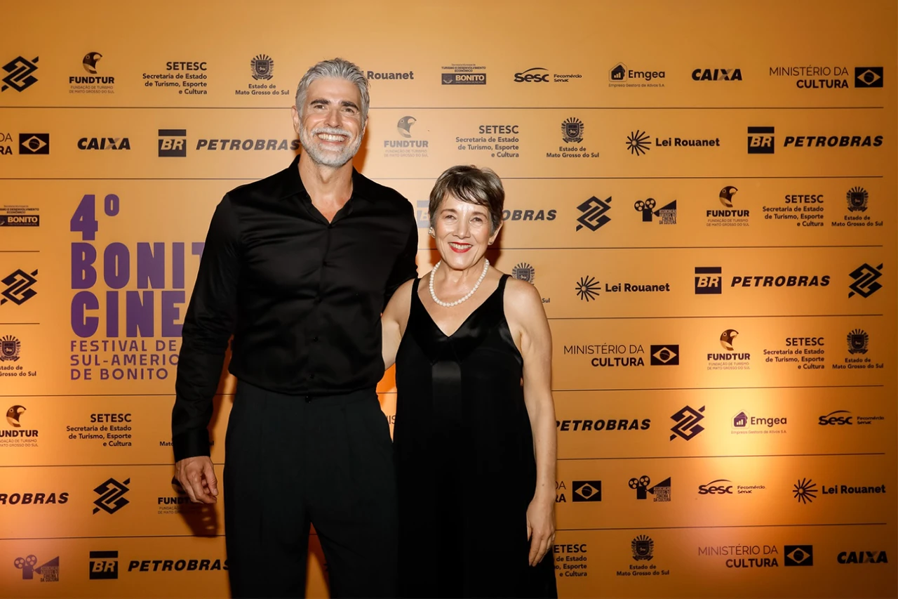 Bonito CineSur abre 4ª edição com homenagem à Paulina García e apresentação de Reynaldo Gianecchini Bonito CineSur abre 4ª edição com homenagem à Paulina García e apresentação de Reynaldo Gianecchini