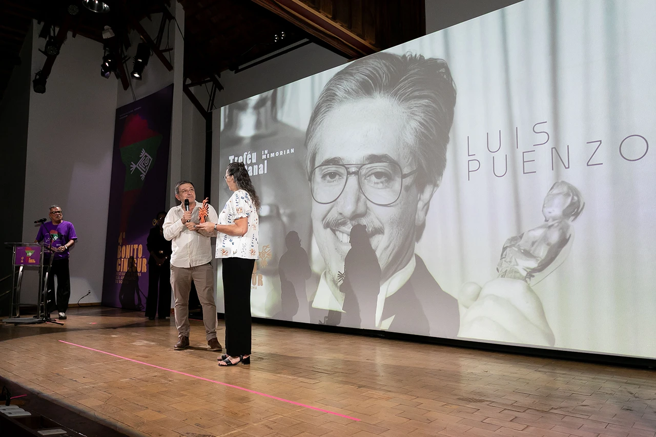 Bruno Gagliasso e Aurélio Michiles falam sobre "Honestino" em pré-estreia no Bonito CineSur