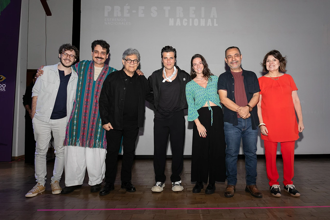 Bruno Gagliasso e Aurélio Michiles falam sobre "Honestino" em pré-estreia no Bonito CineSur