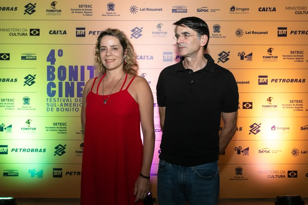 Filme co-dirigido em parceria com o Coletivo Lakapoy foi exibido no Festival na noite da última terça-feira (28), seguido de debate