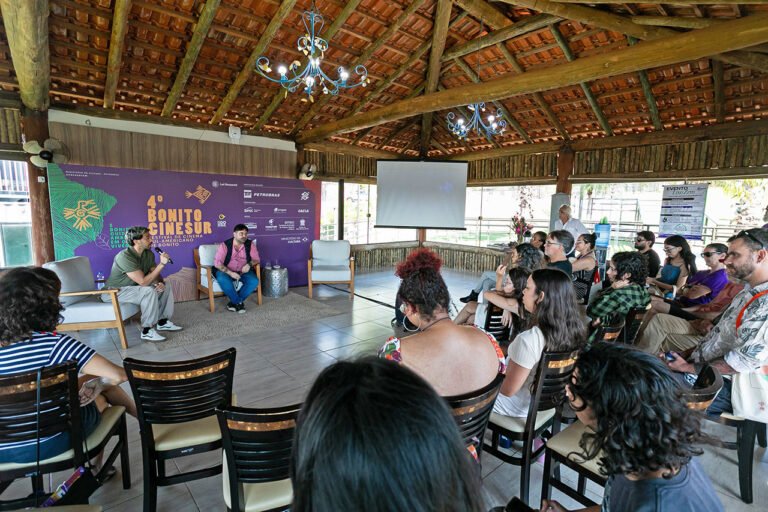 Galeria de Fotos - Dia 7 (30/07) - Cine Debate